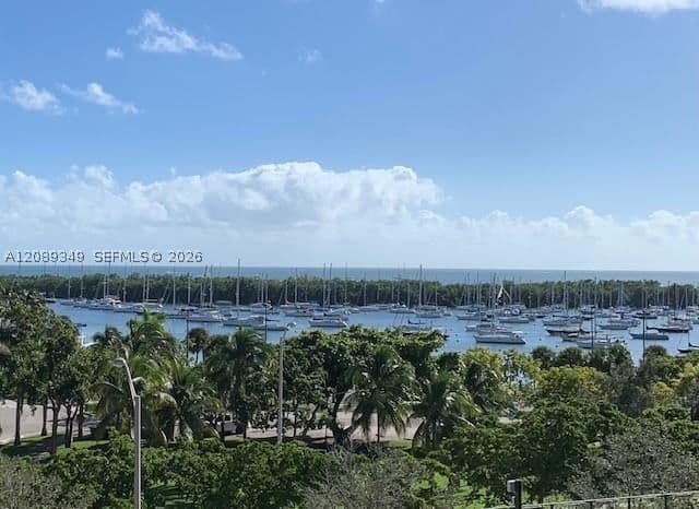 2+1 Condo — 2811 Bayshore Dr #5C, Coconut Grove, FL 33133