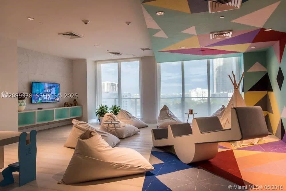 2-bedroom Apartment — 121 34th St #2202, Miami, FL 33137