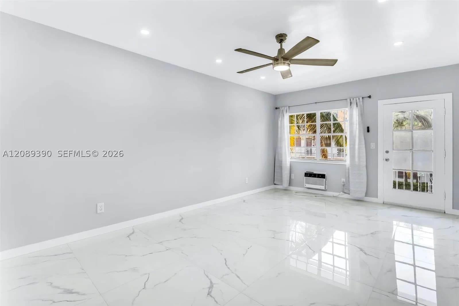 Condo — 635 8th St #205, Miami Beach, FL 33139