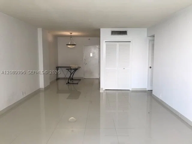 1+1 Daire — 1200 West Ave #830, Miami Beach, FL 33139