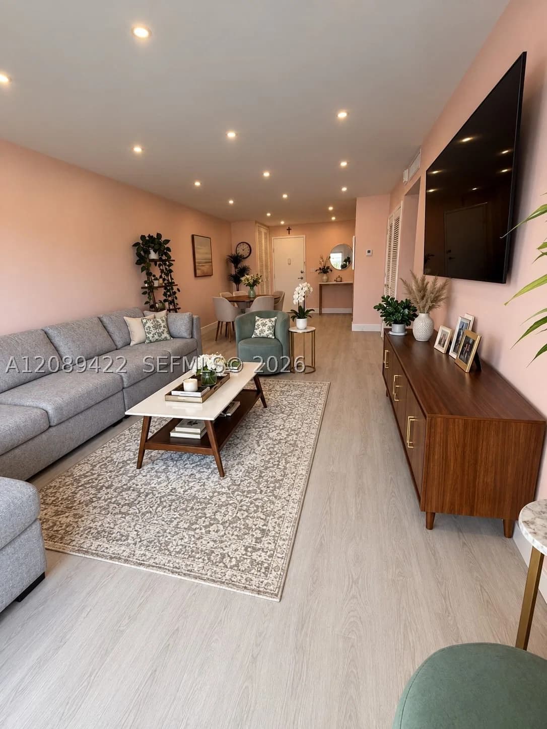 2-bedroom Condo — 1450 Lincoln Rd #406, Miami Beach, FL 33139