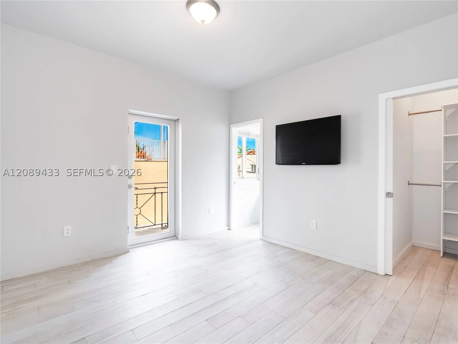 2-bedroom Condo — 820 15th St #205, Miami Beach, FL 33139