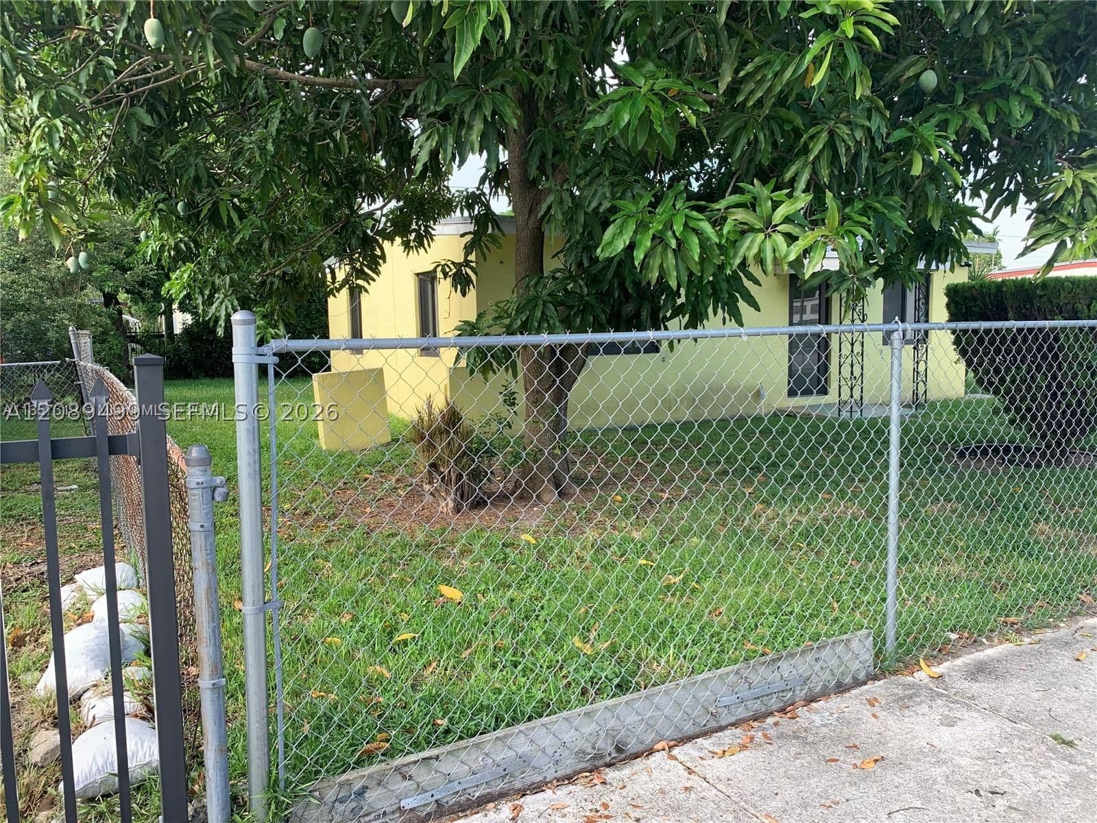 2-bedroom Single-Family Home — 950 56th, Miami, FL 33127