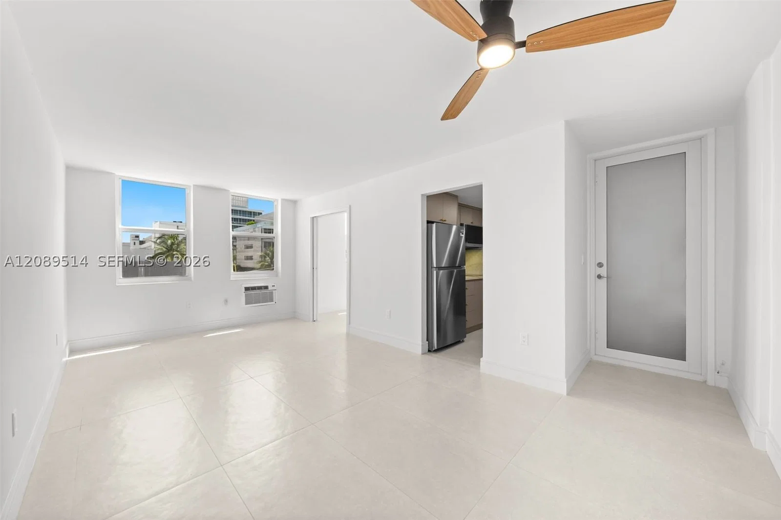 2-bedroom Condo — 335 Collins Ave #407, Miami Beach, FL 33139