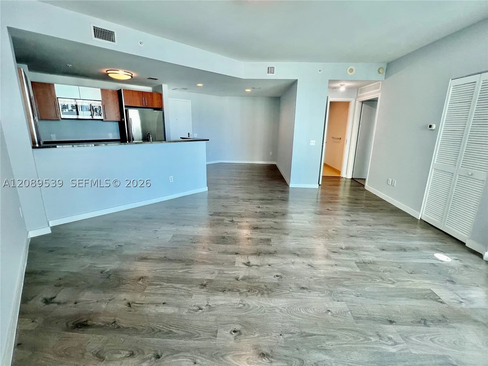 1-bedroom Condo — 300 Biscayne Blvd #2705, Miami, FL 33131