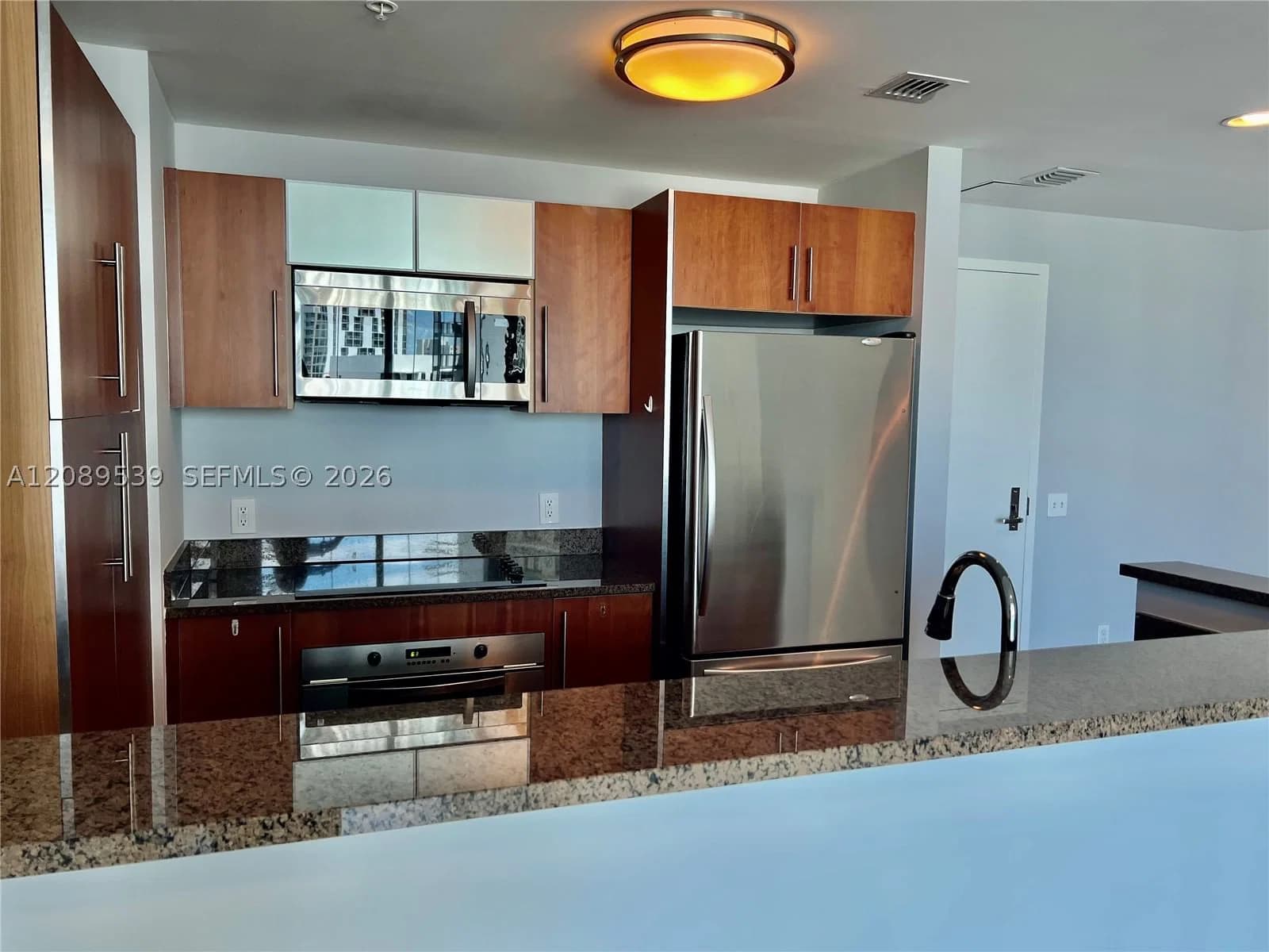 1-bedroom Condo — 300 Biscayne Blvd #2705, Miami, FL 33131