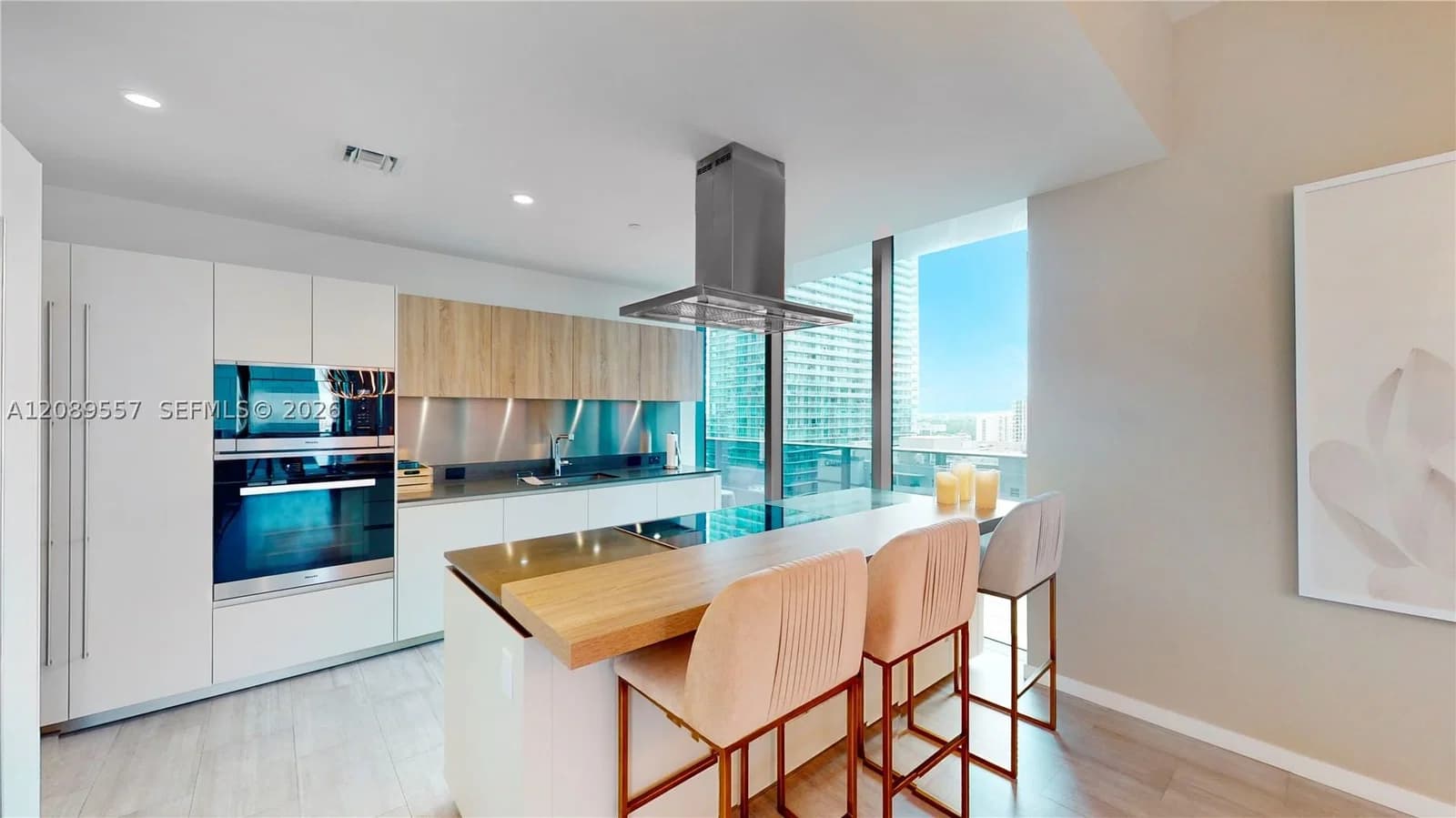 4-bedroom Condo — 1000 Brickell Plaza #1812, Miami, FL 33131