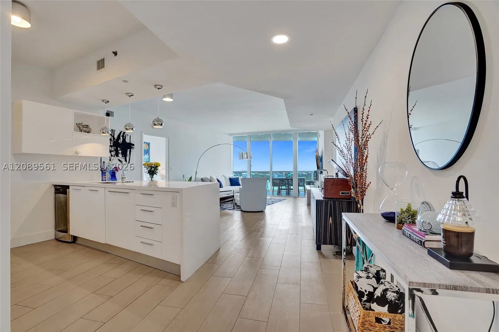2+1 Condo — 400 Alton Rd #1505, Miami Beach, FL 33139