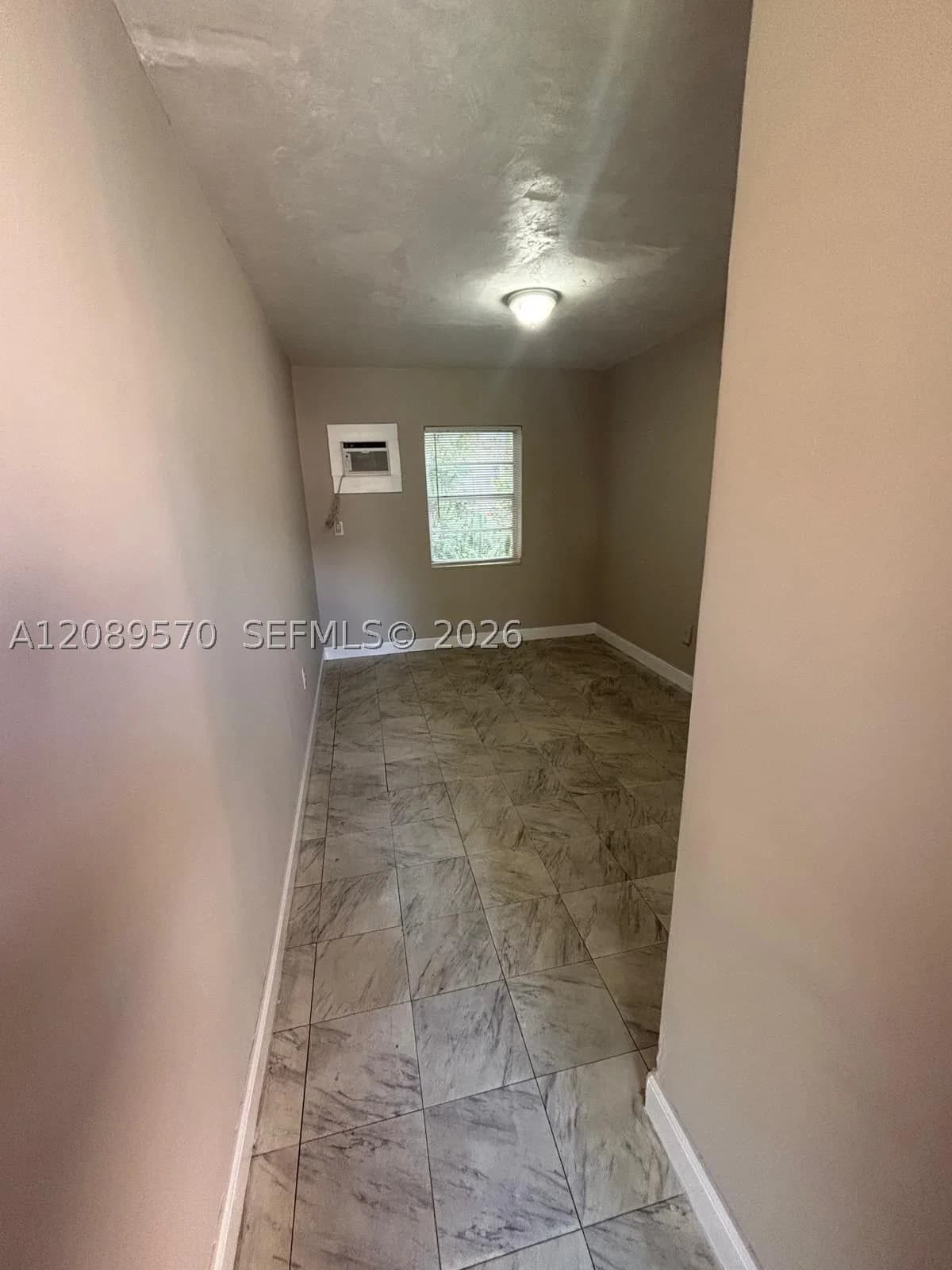 1+1 Daire — 520 4th St #8, Miami, FL 33130