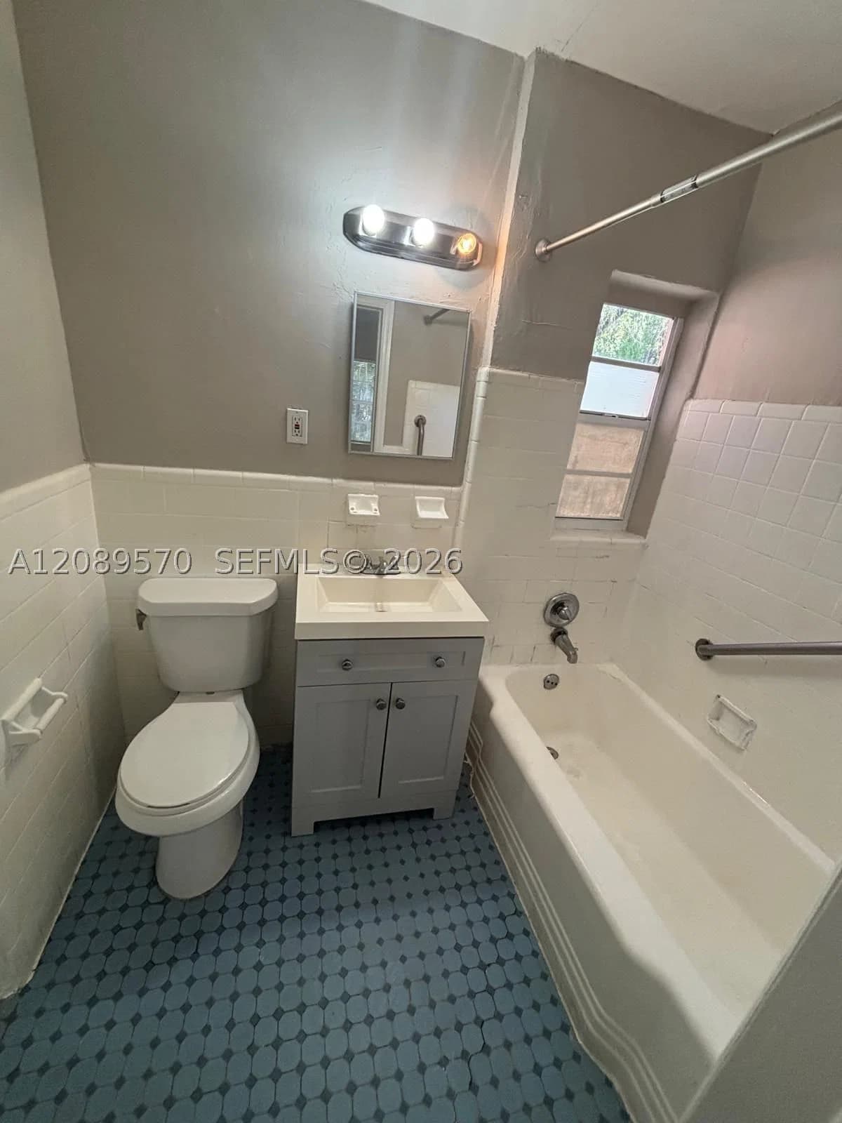 1+1 Daire — 520 4th St #8, Miami, FL 33130
