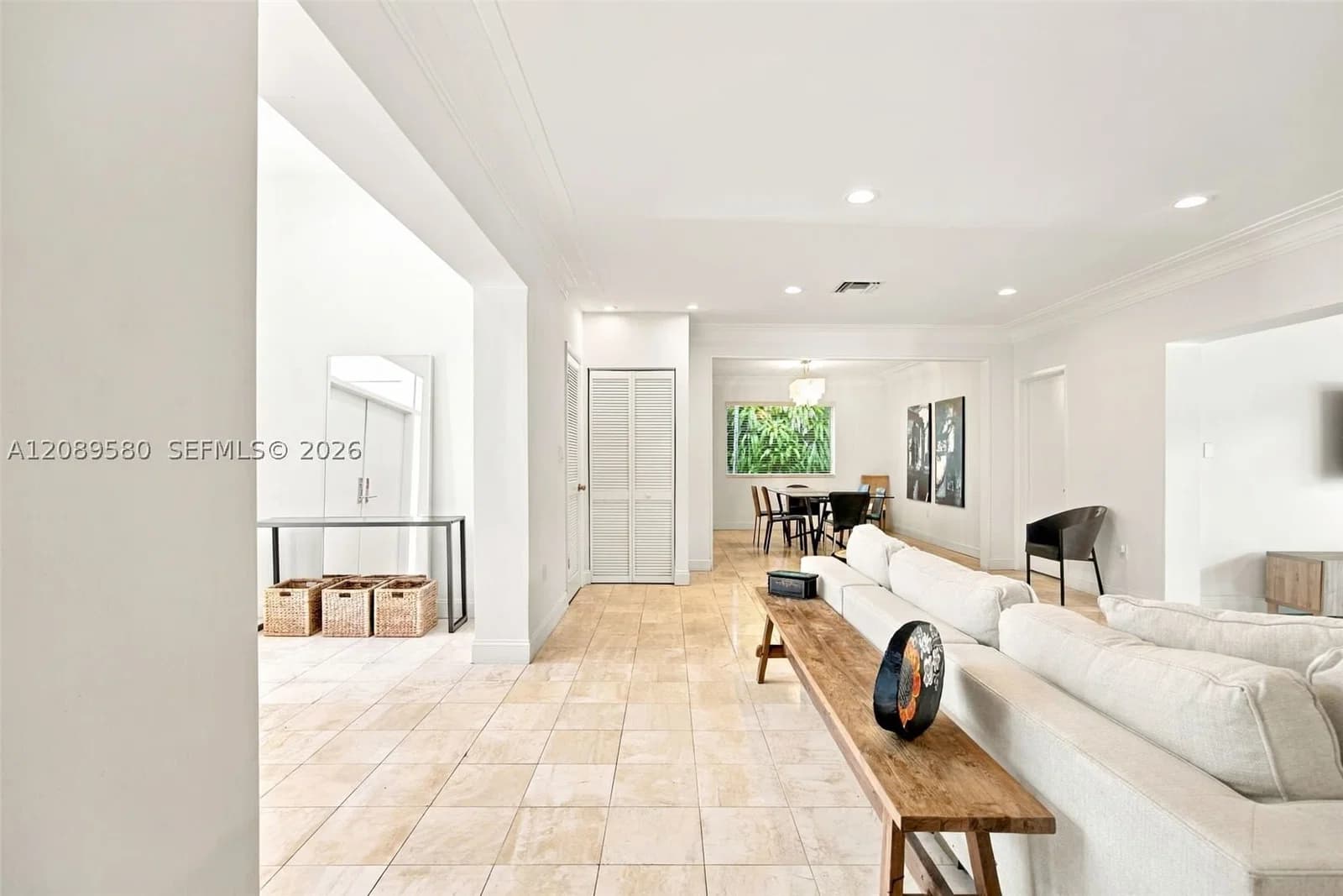 3+1 Müstakil ev — 1325 Blue Rd, Coral Gables, FL 33146