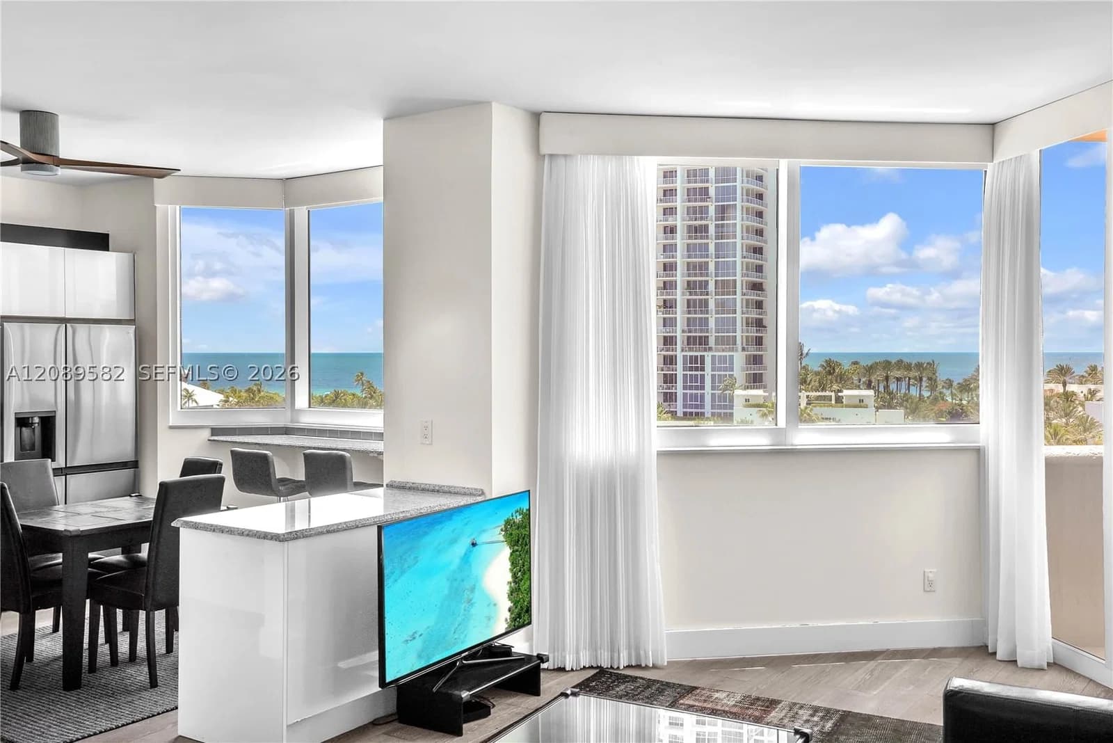 1-bedroom Condo — 300 Pointe Dr #809, Miami Beach, FL 33139