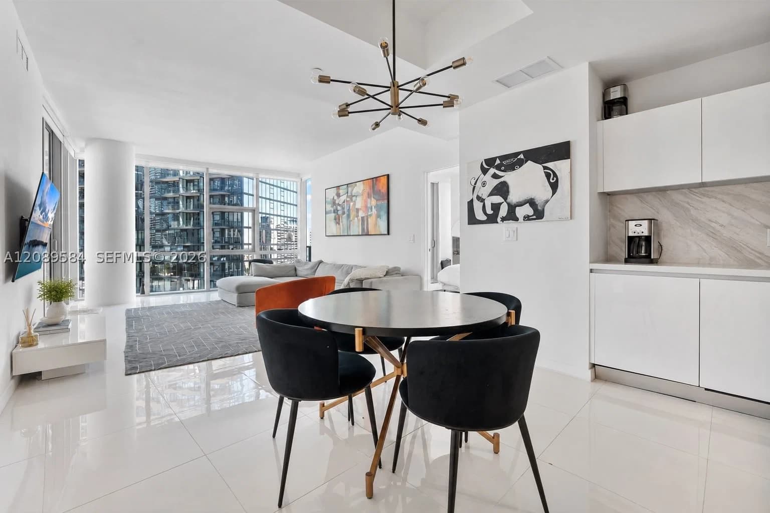 3-bedroom Condo — 851 1st Ave #1712, Miami, FL 33132