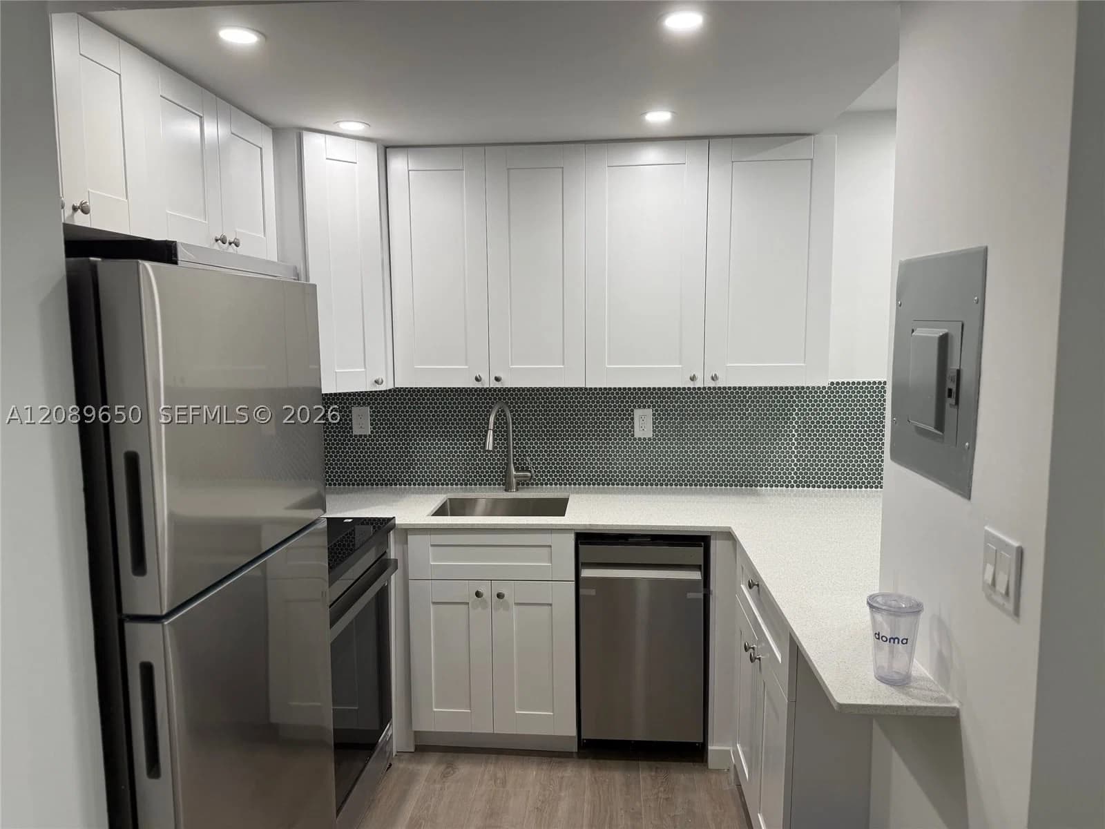 1+1 Condo — 926 Michigan Ave #12, Miami Beach, FL 33139