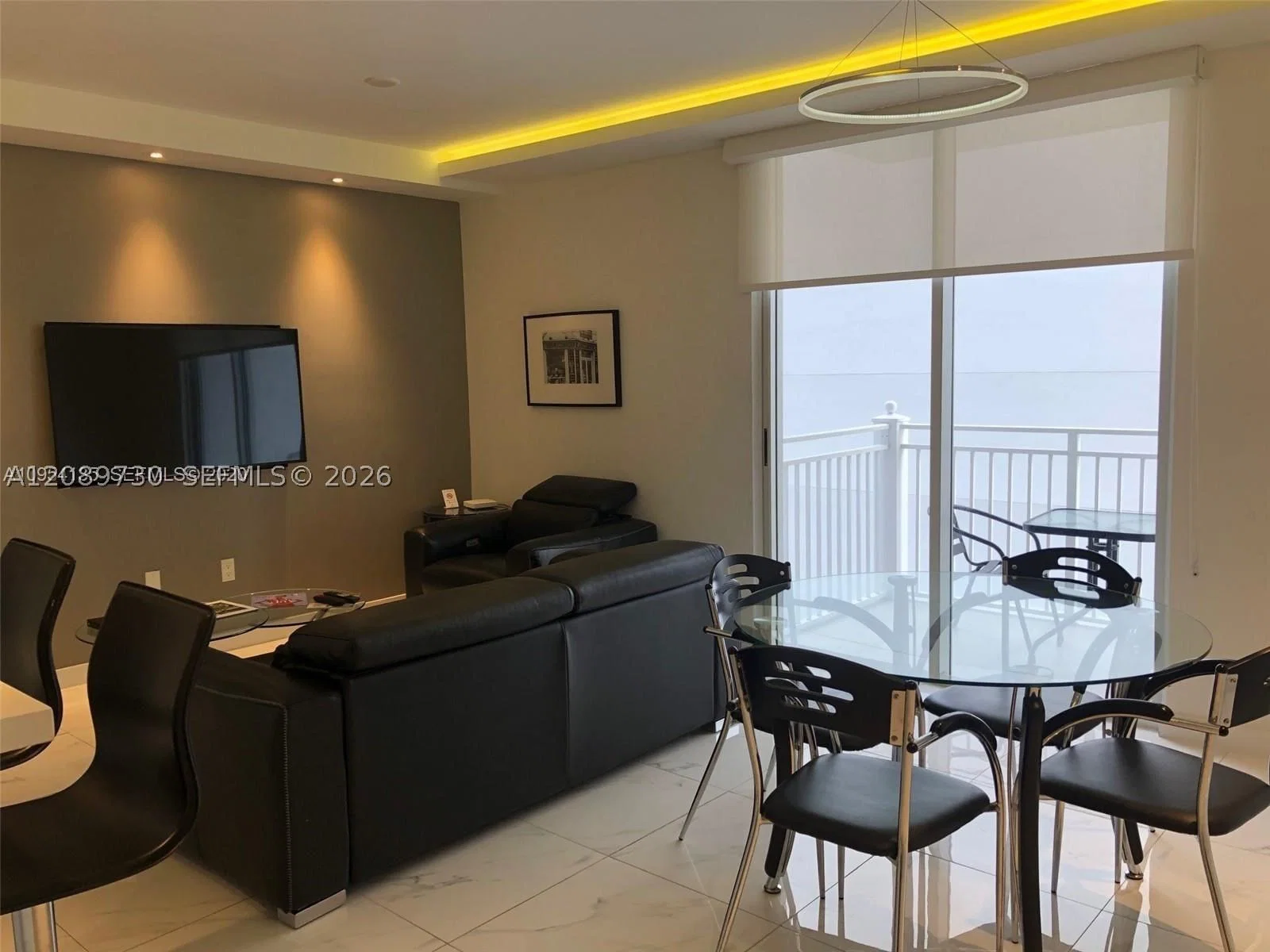 1-bedroom Condo — 185 14th Ter #2001, Miami, FL 33131