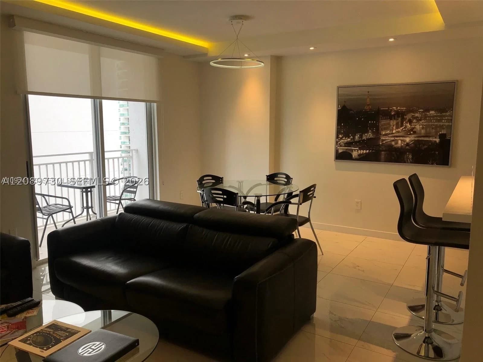 1-bedroom Condo — 185 14th Ter #2001, Miami, FL 33131