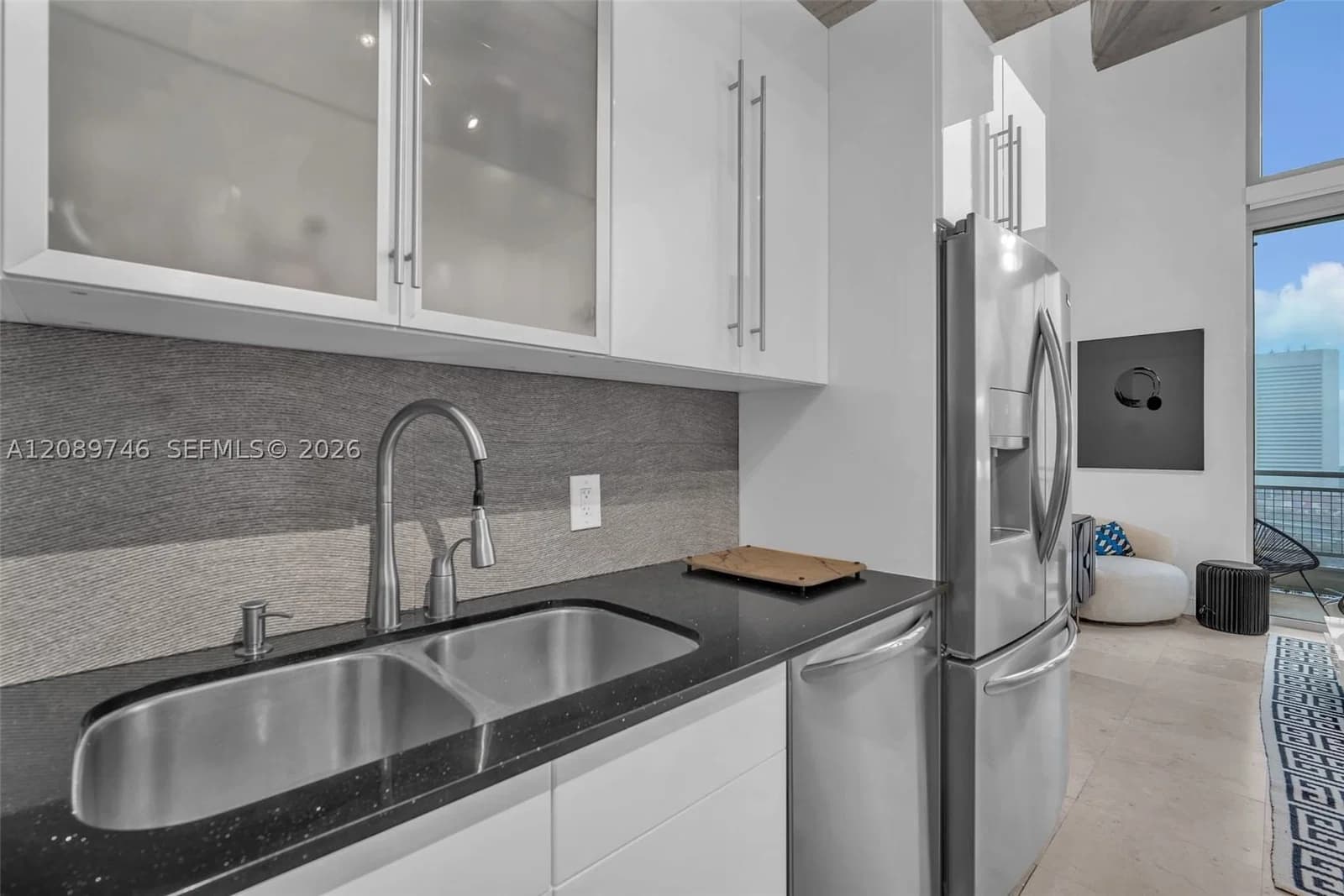 2+1 Condo — 690 1st Ct #2319, Miami, FL 33130