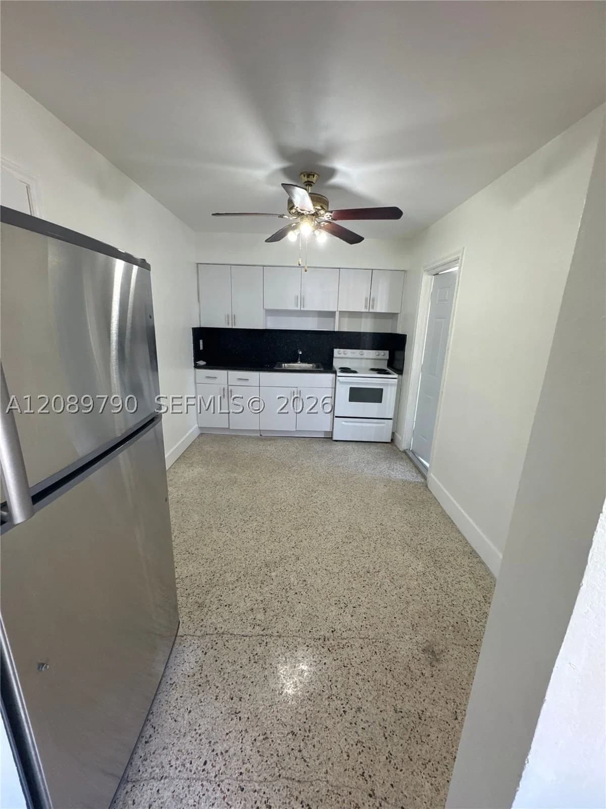 2-bedroom Apartment — 1018 2nd St #5, Miami, FL 33128