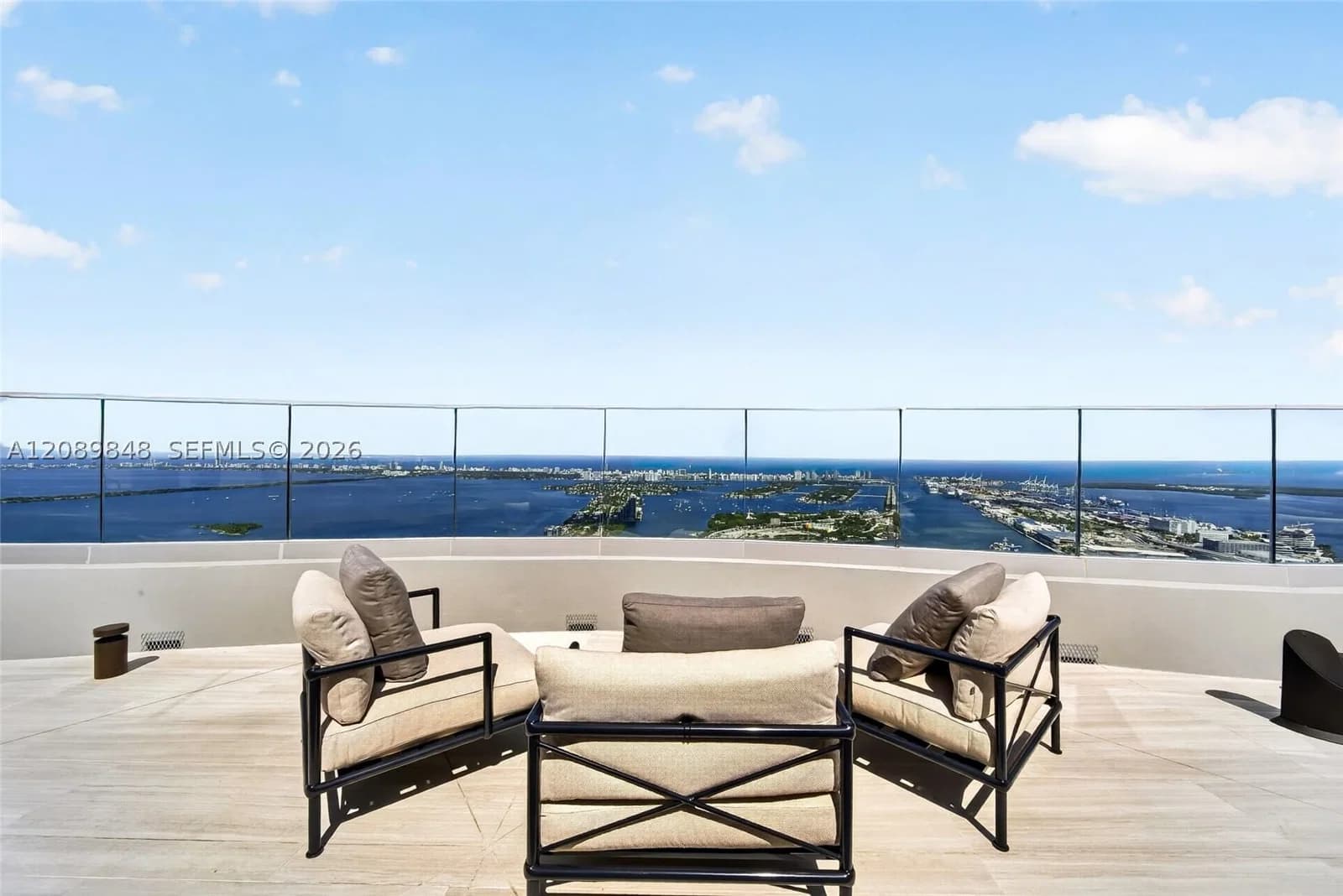 2-bedroom Condo — 1400 Biscayne Blvd #705, Miami, FL 33132