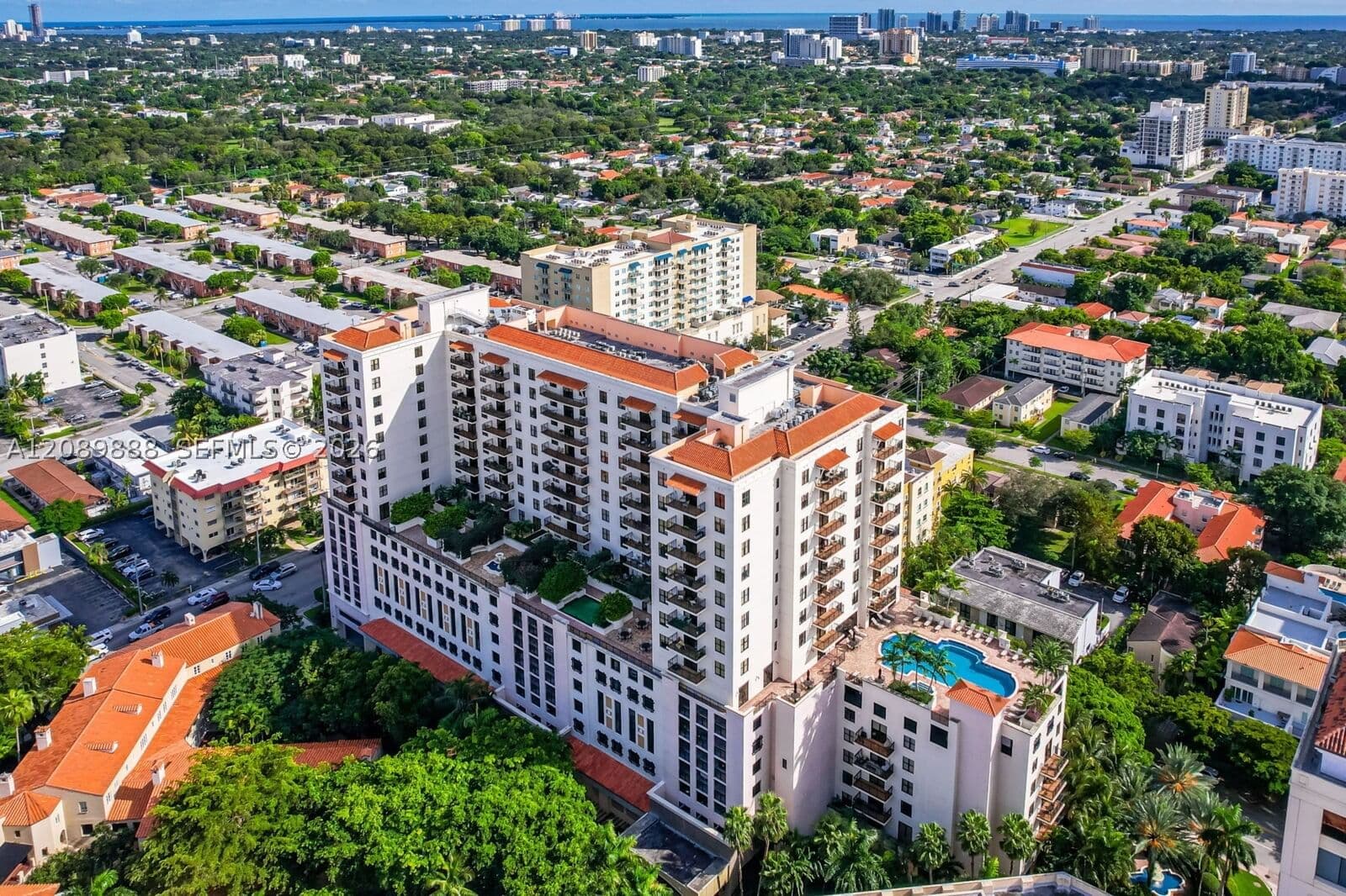 PUERTA DE PALMAS CONDO, Coral Gables
