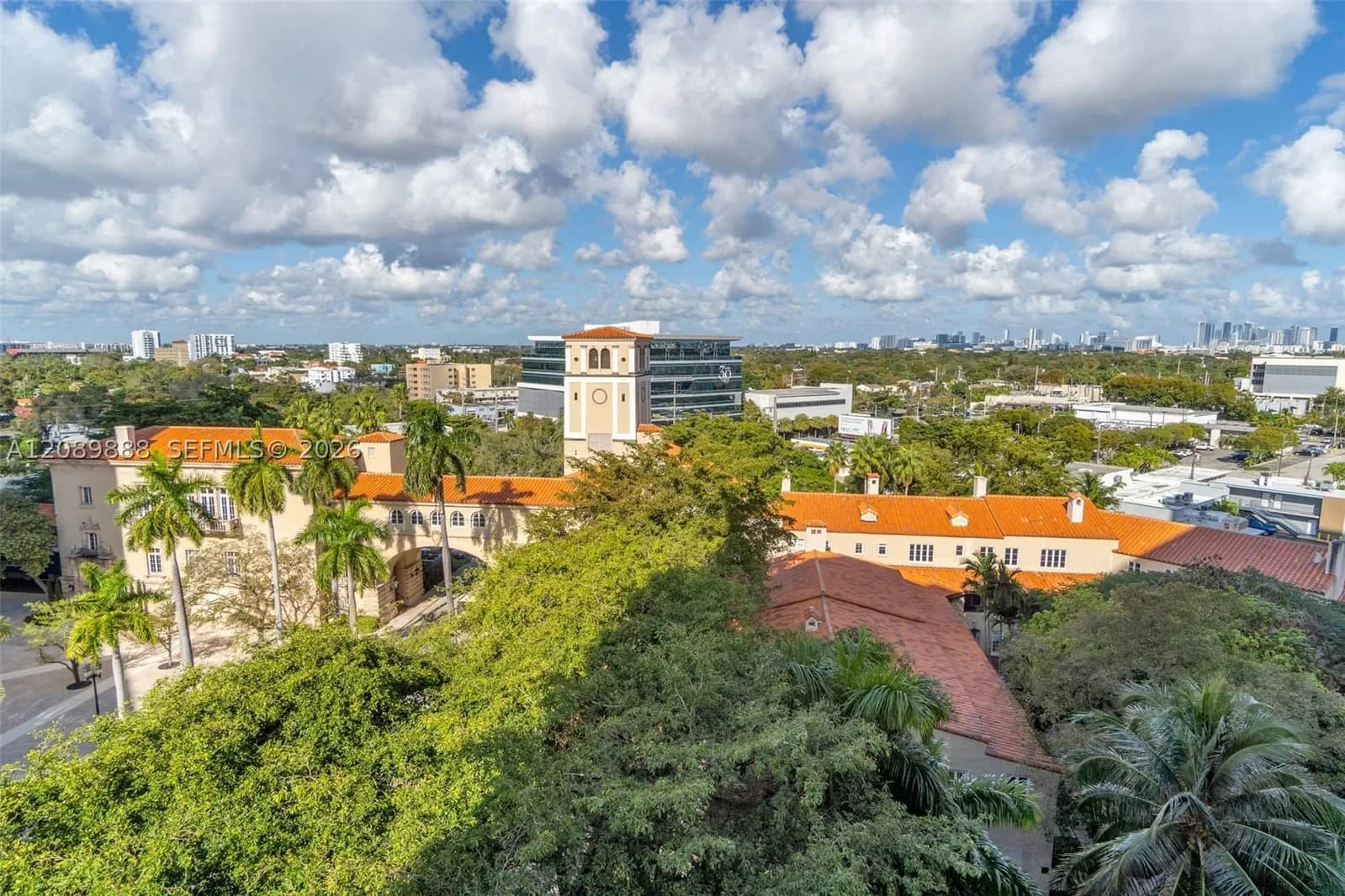 PUERTA DE PALMAS CONDO — ilan fotoğrafı