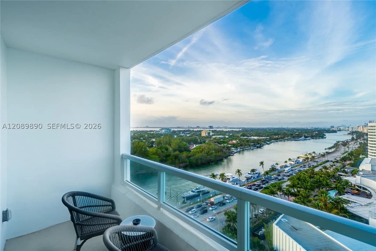 Condo — 4401 Collins Ave #1609, Miami Beach, FL 33140