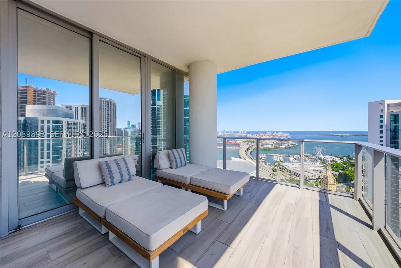 4-bedroom Condo — 851 1st Ave #3711, Miami, FL 33132