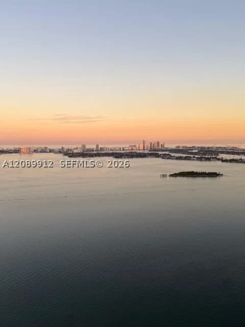 2+1 Condo — 650 32nd St #4406, Miami, FL 33137