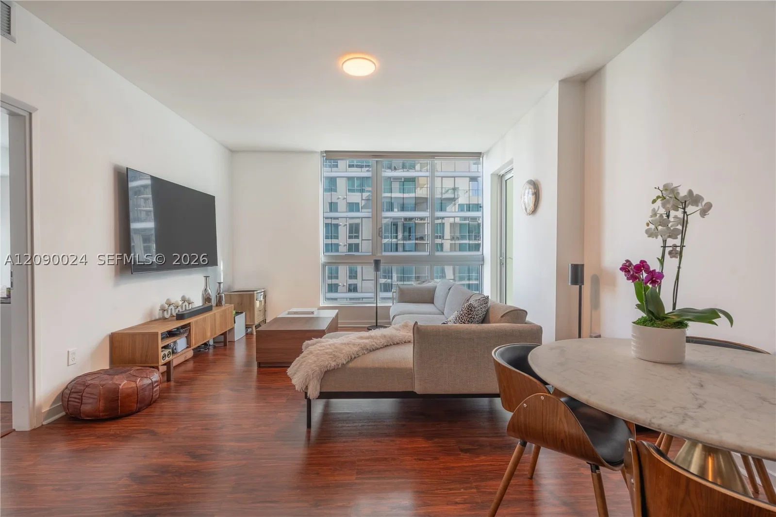 2-bedroom Condo — 300 Biscayne Blvd #T-3504, Miami, FL 33131