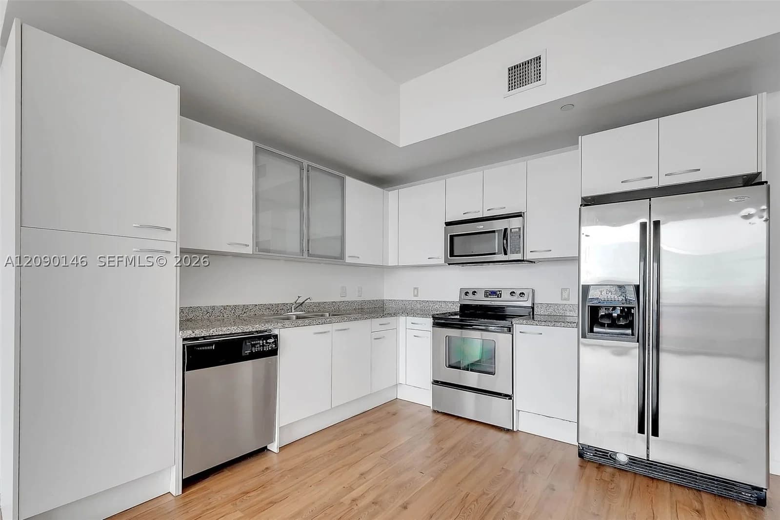 1-bedroom Condo — 1350 8th Ct #B-7, Miami, FL 33136