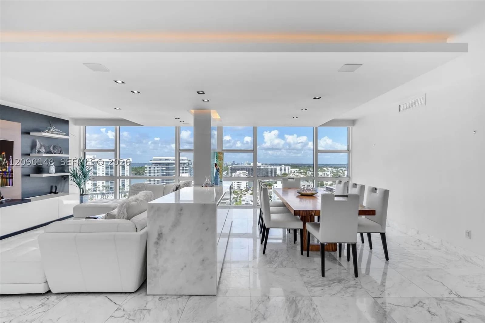 3-bedroom Condo — 6801 Collins Ave #LPH12 (Door LPH01), Miami Beach, FL 33141