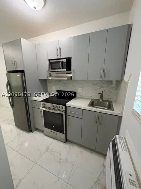 1+1 Daire — 625 5th Ave #8, Miami, FL 33130