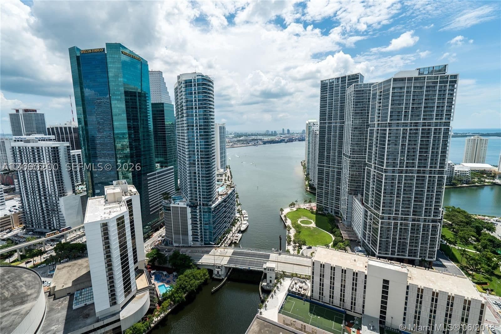1-bedroom Condo — 31 5 ST #1203, Miami, FL 33131