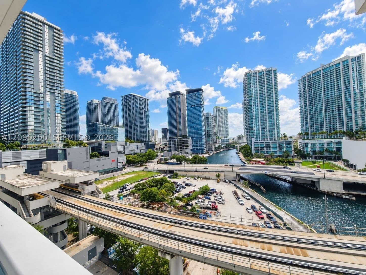 1-bedroom Condo — 31 5 ST #1203, Miami, FL 33131
