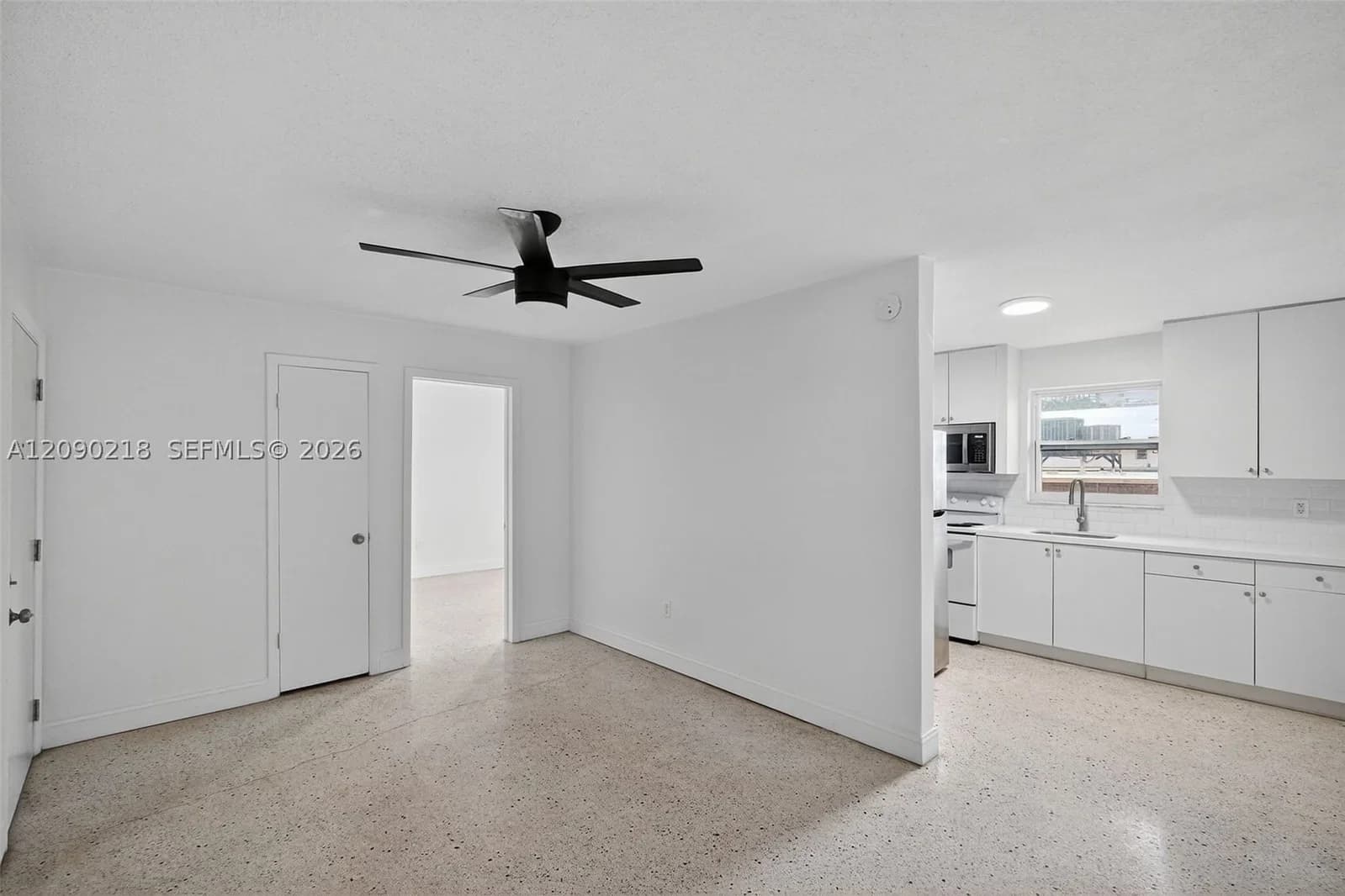1-bedroom Apartment — 458 9th St #2, Miami, FL 33130