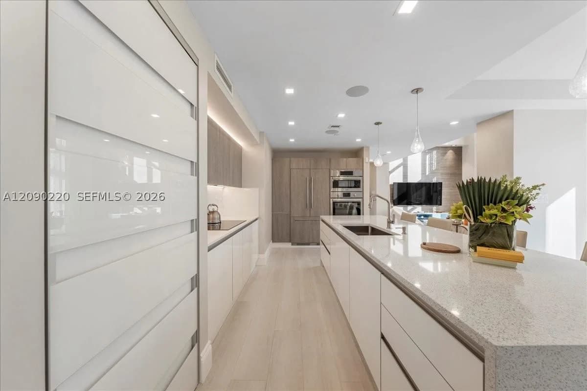 3-bedroom Condo — 455 39th St #306, Miami, FL 33137