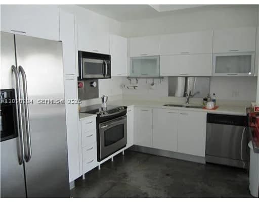2-bedroom Condo — 133 2nd Ave #1406, Miami, FL 33132