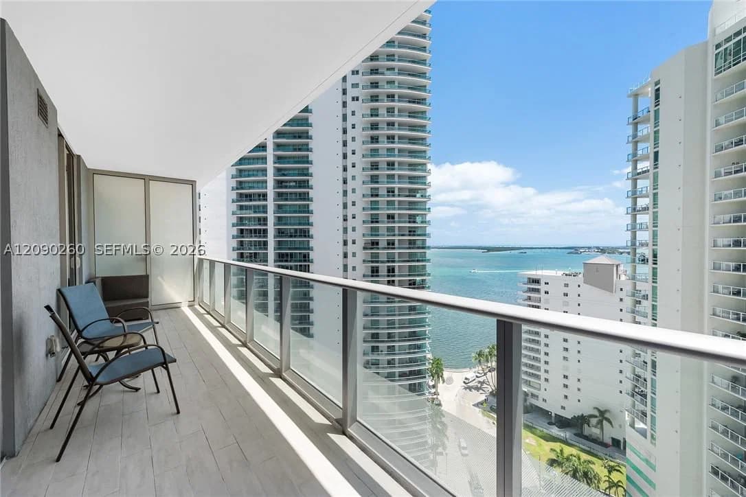 1-bedroom Condo — 1300 Brickell Bay Dr #1905, Miami, FL 33131
