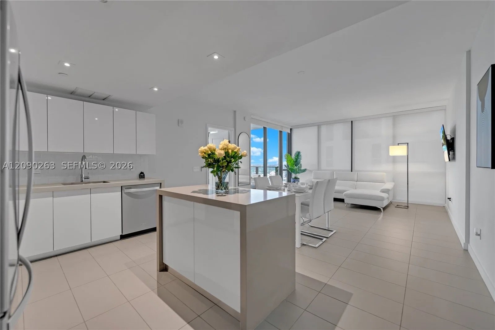 2+1 Condo — 1600 1st Ave #2916, Miami, FL 33132