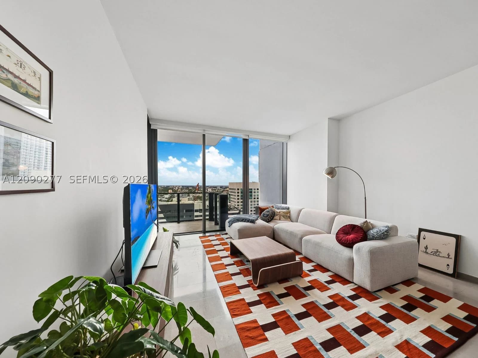 1-bedroom Condo — 88 7th St #2506, Miami, FL 33130