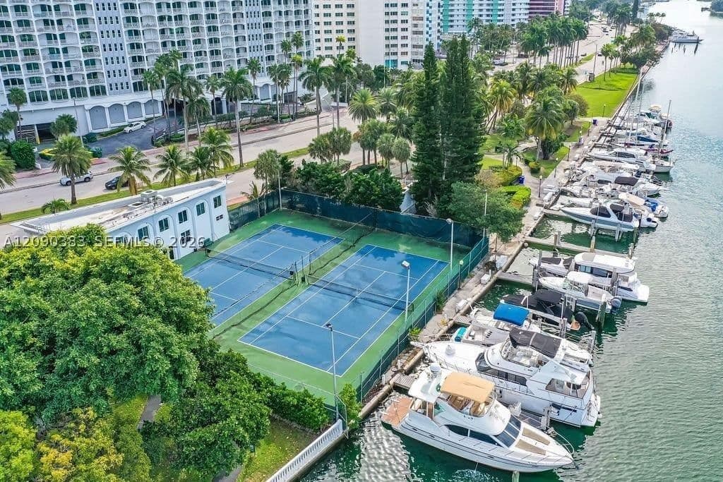 2-bedroom Condo — 5401 Collins Ave #231, Miami Beach, FL 33140