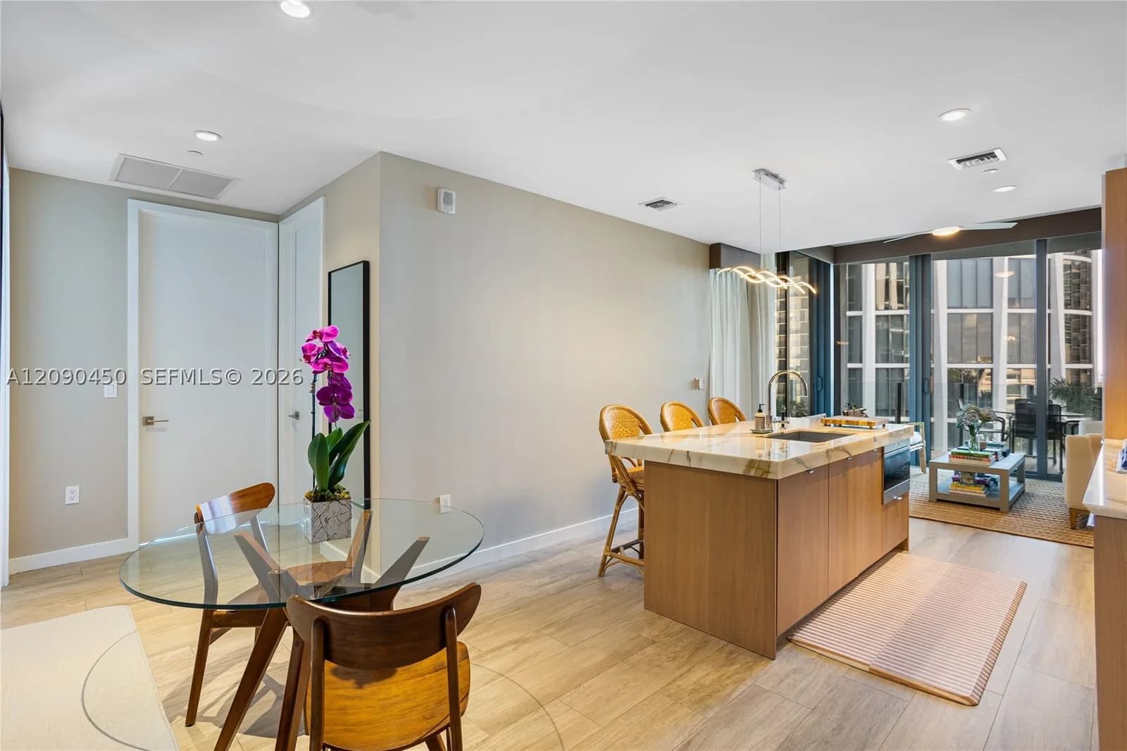 2-bedroom Condo — 2831 Bayshore Dr #604, Miami, FL 33133