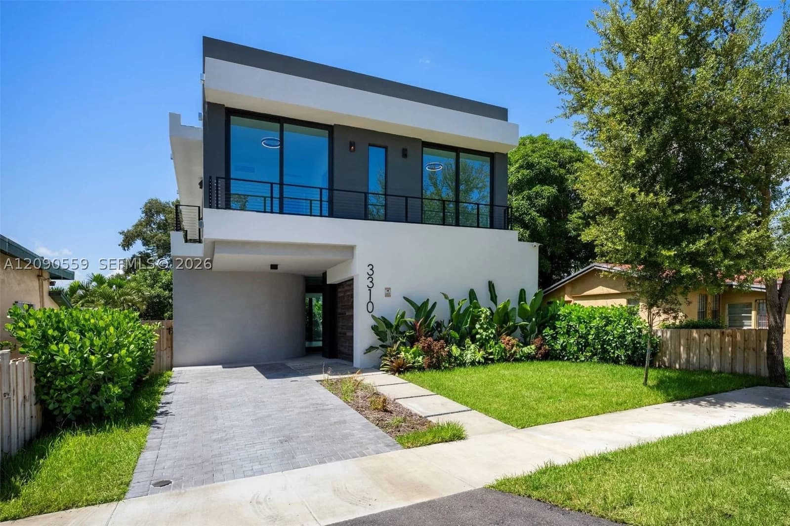 4-bedroom Single-Family Home — 3310 Elizabeth Street, Coconut Grove, FL 33133