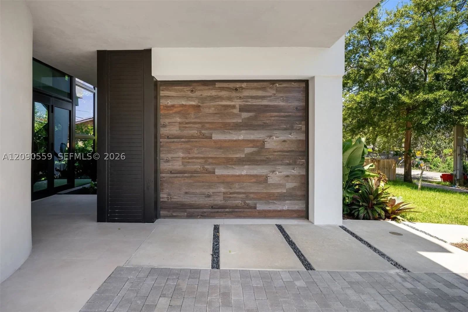 4-bedroom Single-Family Home — 3310 Elizabeth Street, Coconut Grove, FL 33133