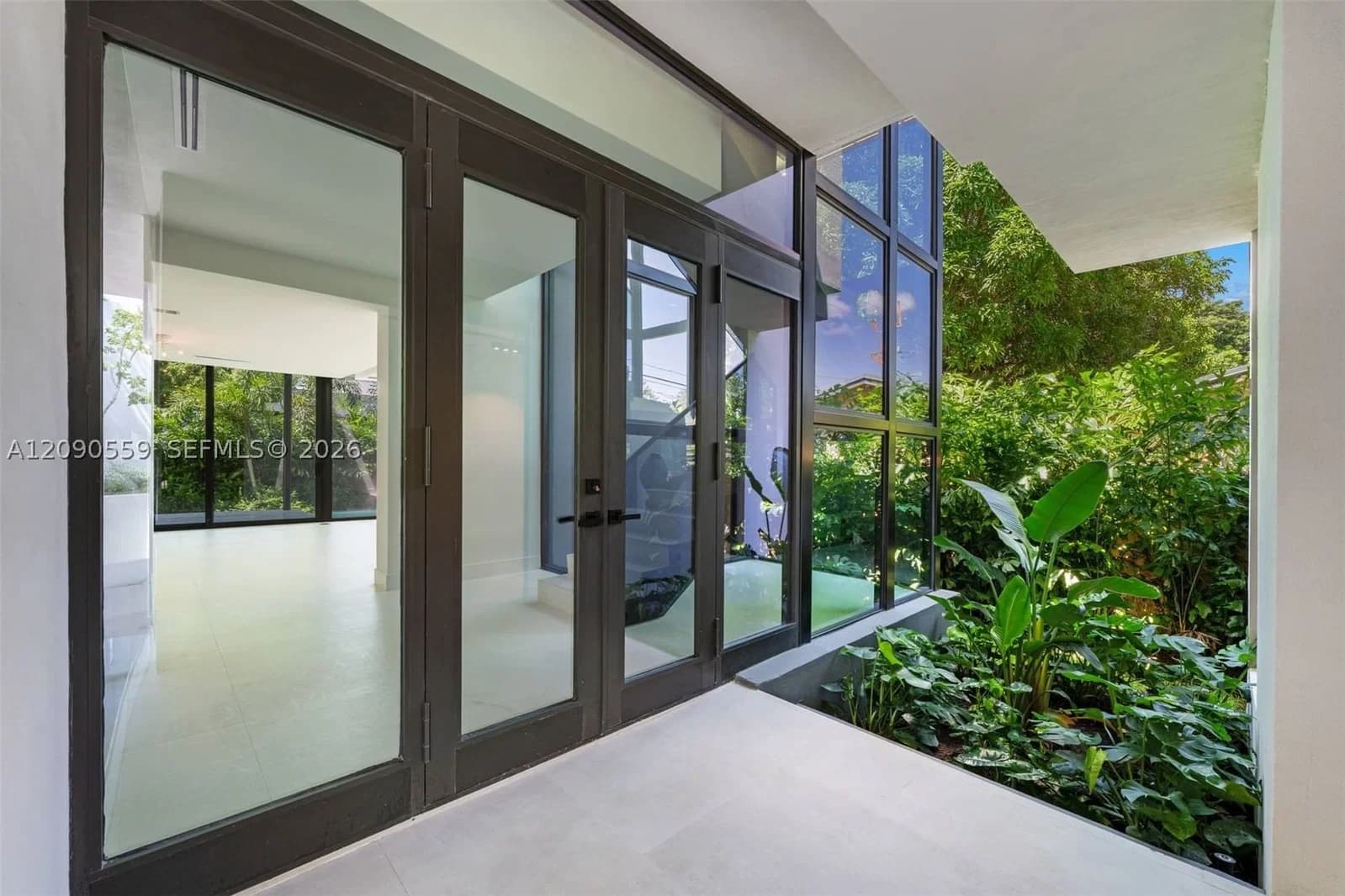 4-bedroom Single-Family Home — 3310 Elizabeth Street, Coconut Grove, FL 33133