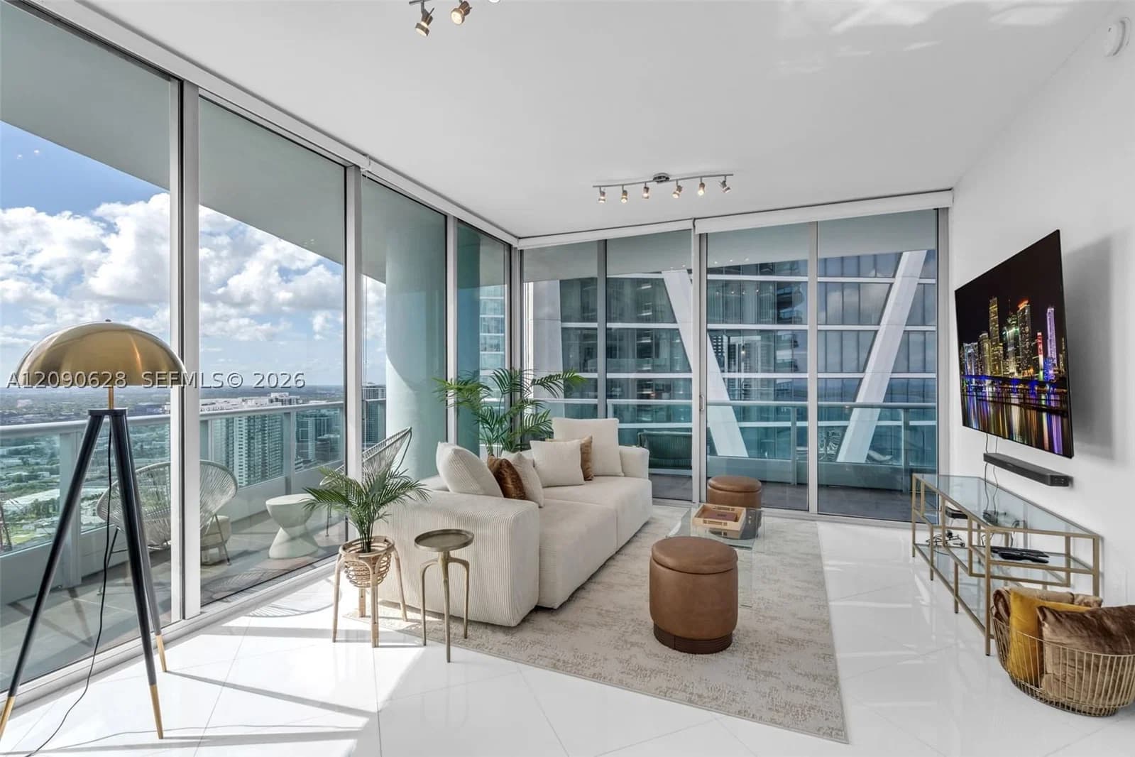 900 BISCAYNE BAY CONDO — ilan fotoğrafı