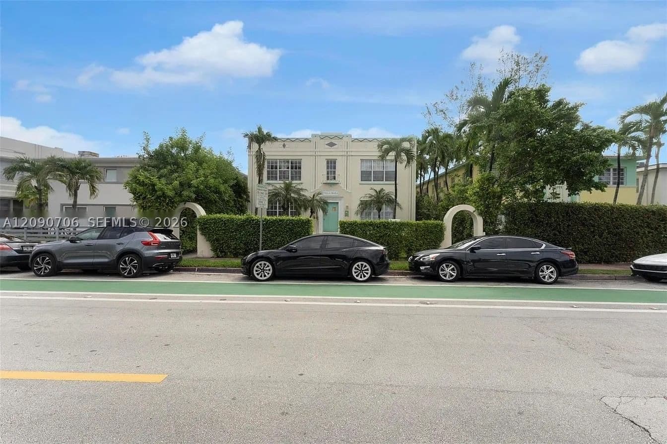 1+1 Condo — 1027 Euclid Ave #12, Miami Beach, FL 33139