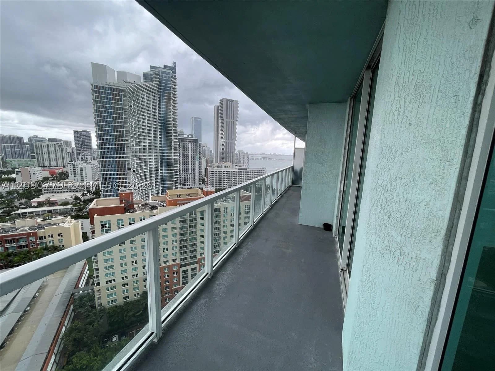 2+1 Condo — 1900 Bayshore Dr #2318, Miami, FL 33132