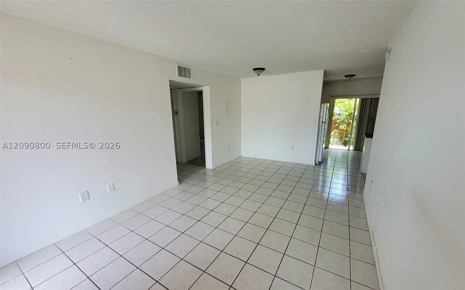 2+1 Condo — 5810 18th Ln #101, Hialeah, FL 33012