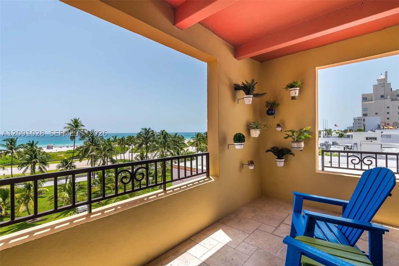 2+1 Condo — 1330 Ocean Dr #R5B, Miami Beach, FL 33139